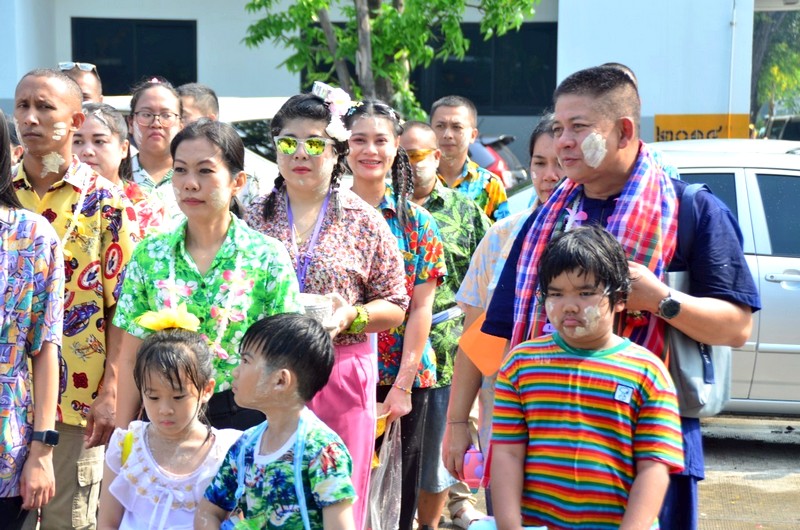 148 Songkran Festival 14