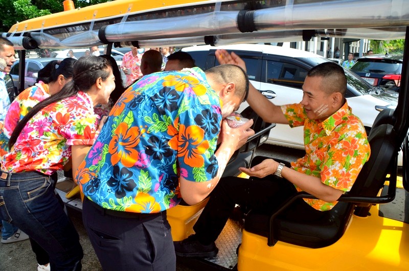 148 Songkran Festival 3