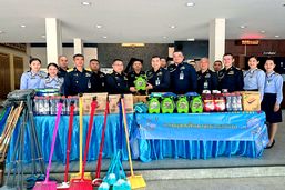 มอบสิ่งของเครื่องอุปโภค บริโภค อาหารแห้ง ยารักษาโรคและสิ่งของจำเป็นต่าง ๆ ช่วยเหลือผู้ประสบอุทกภัย ในพื้นที่ภาคใต้